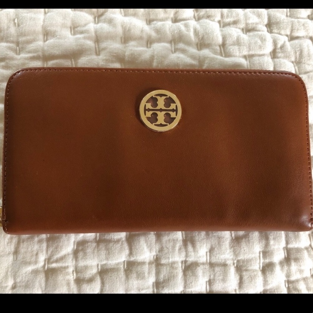 Tory Burch Wallet